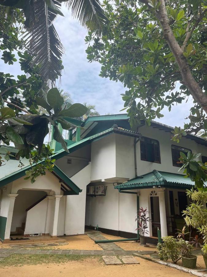 Lavila Beach Cottage Wadduwa Exterior photo
