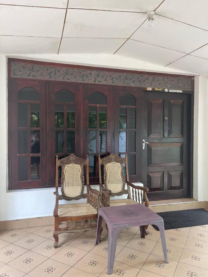 Lavila Beach Cottage Wadduwa Exterior photo