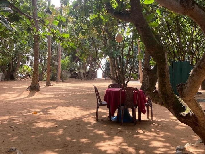 Lavila Beach Cottage Wadduwa Exterior photo